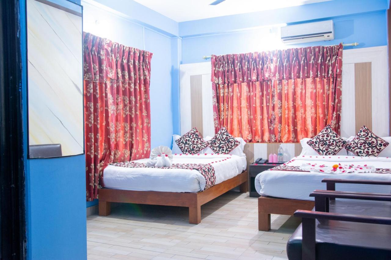 Hotel Middle Point Pvt Ltd Pokhara Extérieur photo